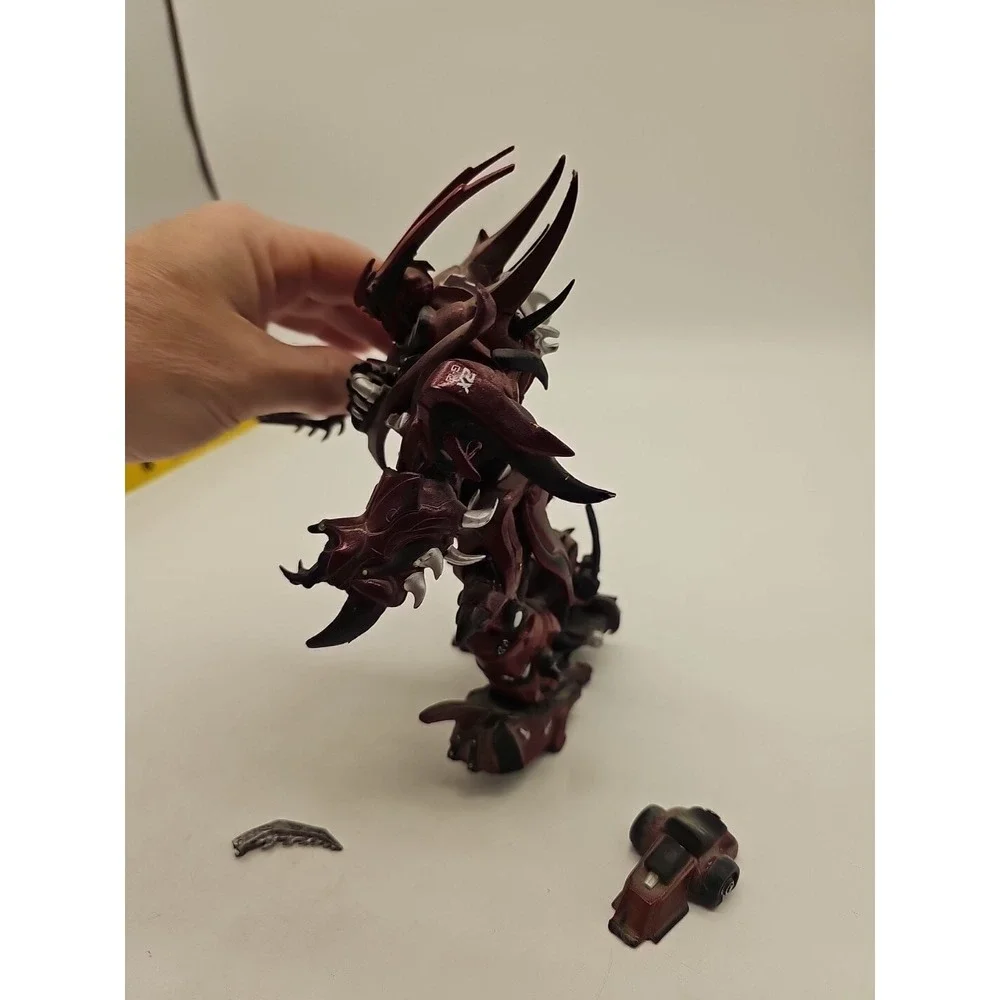 Toy Model MacFarlane Regenerative Spawn 28th Generation Robot Doll Needs Repair